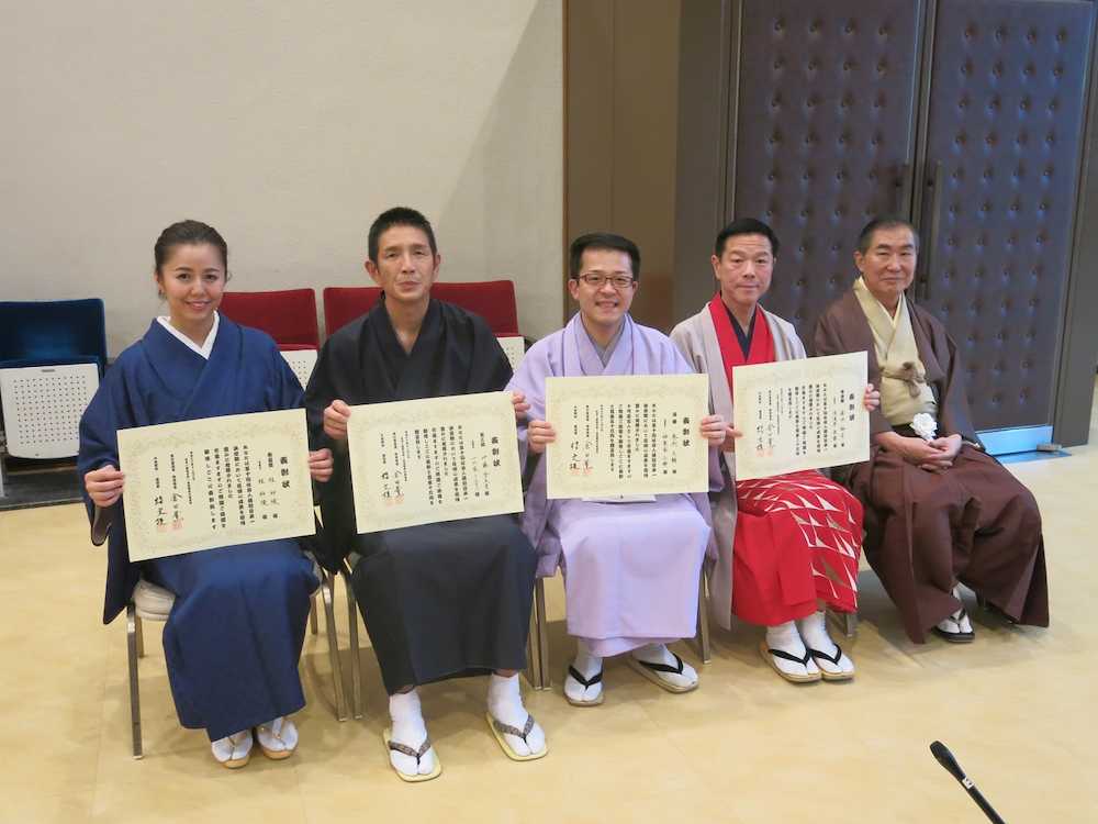 【画像・写真】社会人落語日本一は滋賀県の会社員・巻渕さん「日本一の素人が滋賀にいることを知ってもらいたい」