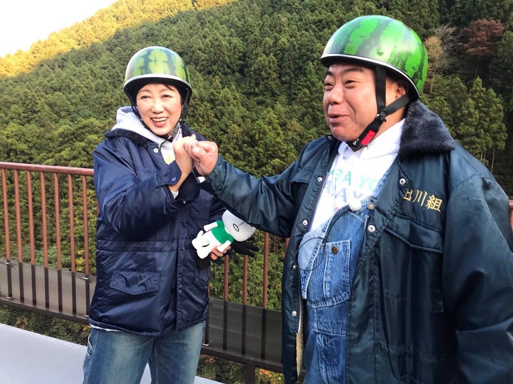 ２２日放送のテレビ東京「出川哲朗の充電させてもらえませんか？」に出演する小池都知事（左）（Ｃ）テレビ東京