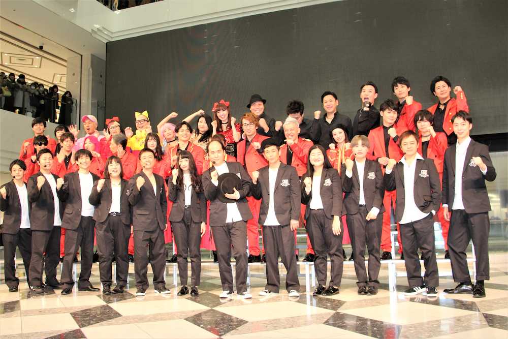 「吉本坂４６」デビューシングル「泣かせてくれよ」発売記念イベントに出席した吉本坂４６のメンバー