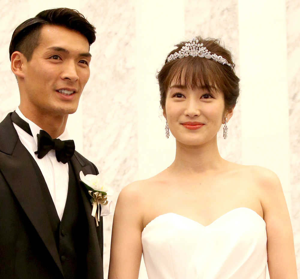 【画像・写真】槙野＆高梨臨が披露宴　子だくさん宣言!?「サッカーチーム作れる11人ほしい」