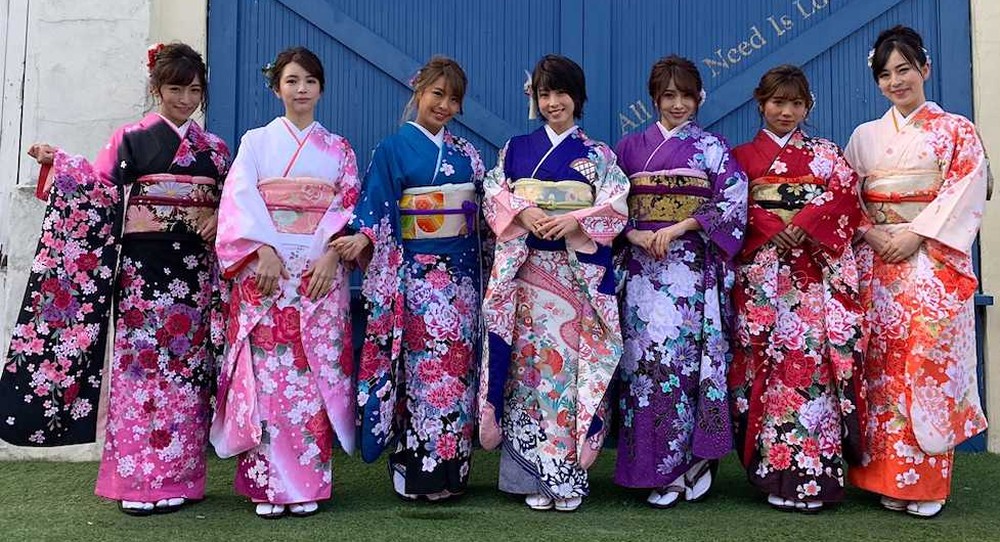 【画像・写真】グラドル集団「Ｒ・Ｉ・Ｐ　ＧＩＲＬＳ」が晴れ着で撮影会「皆さんの心を射止めていきたい」