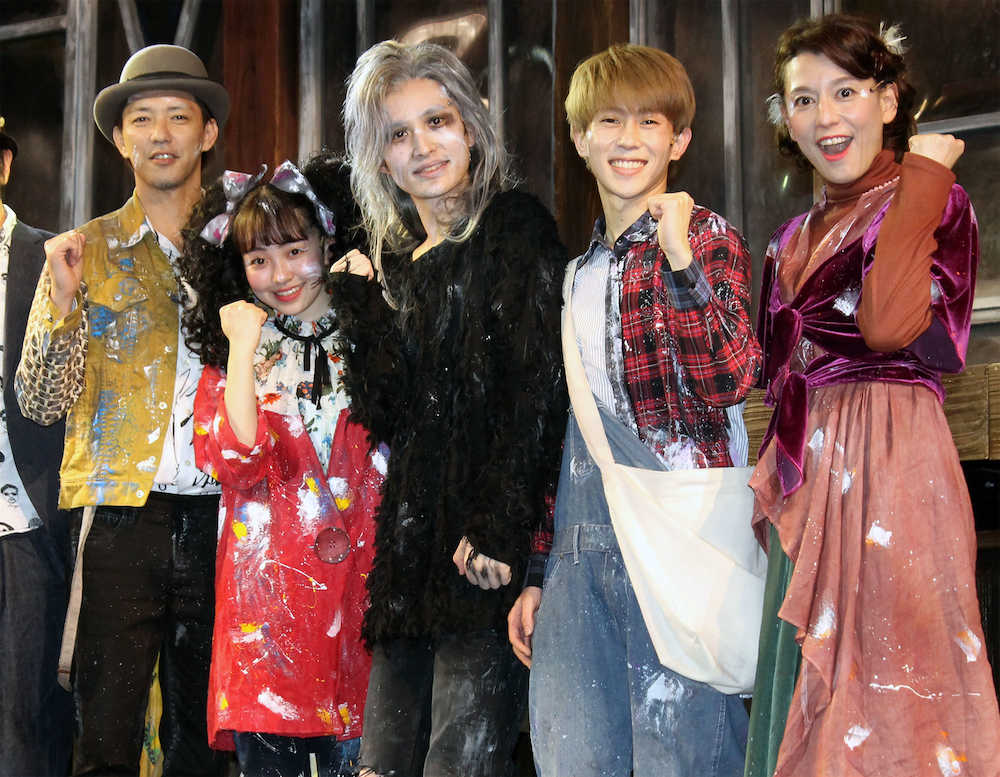 （左から）金子昇、渡辺菜花、浜中文一、末澤誠也、瀬戸カトリーヌ