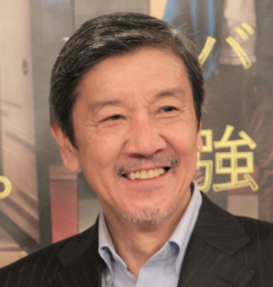 【画像・写真】奥田瑛二　松潤＆ニノを絶賛「現場をまとめる力はすごい」