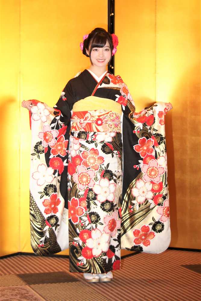 【画像・写真】ハタチになった橋本環奈　初のお酒は「ドンペリ。味のわからない人が飲んでいるなって」