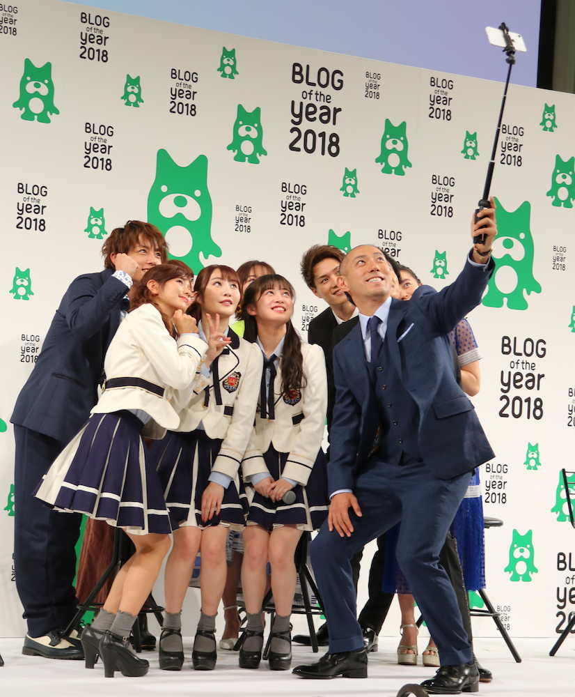 麻央さんと同じに 海老蔵 夫婦トロフィー うれしい 並べて飾れる スポニチ Sponichi Annex 芸能