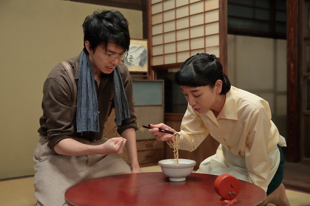 【画像・写真】【明日２月１１日のまんぷく】第１１０話　ついに完成「カリカリ麺」　大喜びの福子らを尻目に萬平は…