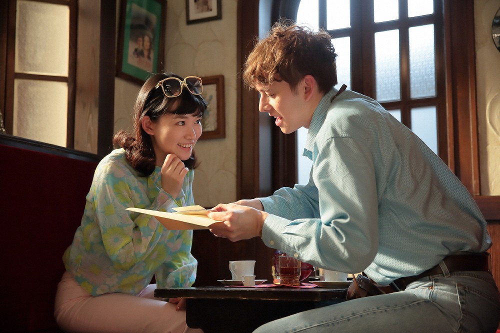 【画像・写真】【明日３月１２日のまんぷく】第１３５話　抱き合う姿が目撃された幸　福子が事情を聞くが…