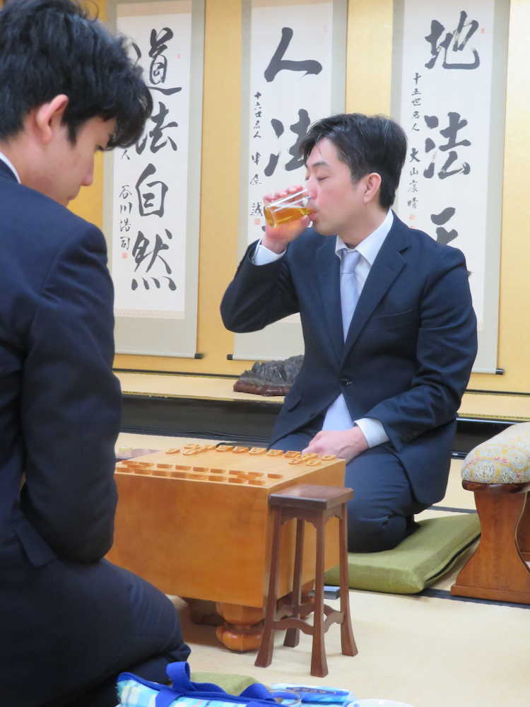 【画像・写真】藤井七段　久保九段と決勝Ｔ進出かけて激突　勝率歴代１位の行方も左右する対局