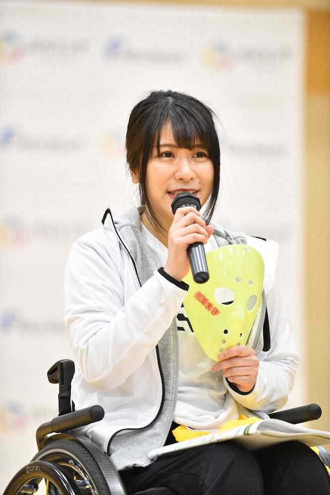 【画像・写真】仮面女子・猪狩ともか　車いすテニスに挑戦「私も負けていられない」