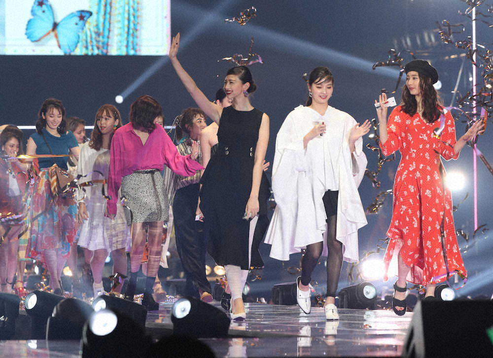 【画像・写真】【写真特集６】TGC～木下優樹菜、トリンドル玲奈らが華麗にウオーキング