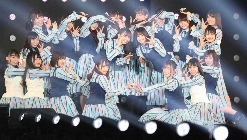 【画像・写真】＜東京ガールズコレクション＞会場を盛り上げる日向坂46（撮影・木村　揚輔）