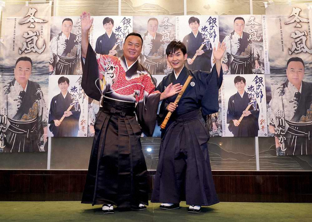 【画像・写真】細川たかし　新曲発表イベントで「おそろしい16歳」新弟子・彩青お披露目