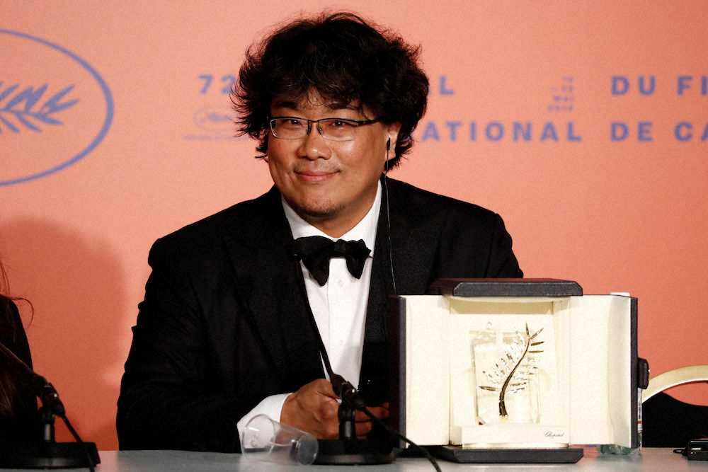 カンヌ国際映画祭で作品が最高賞パルムドールを受賞したポン・ジュノ監督