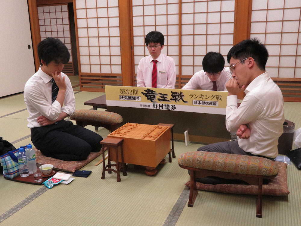 【画像・写真】藤井聡太七段　竜王戦ランキング戦4組決勝で千日手　午後8時36分から指し直し