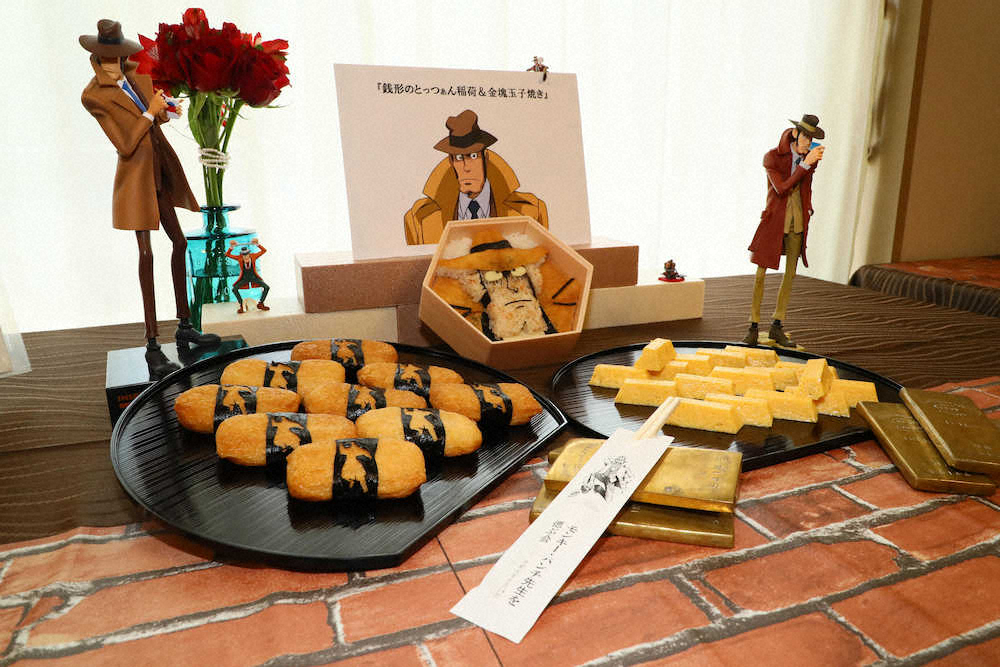 【画像・写真】モンキー・パンチさん“ルパン葬”で別れ　真っ赤なバラとキャラに囲まれ