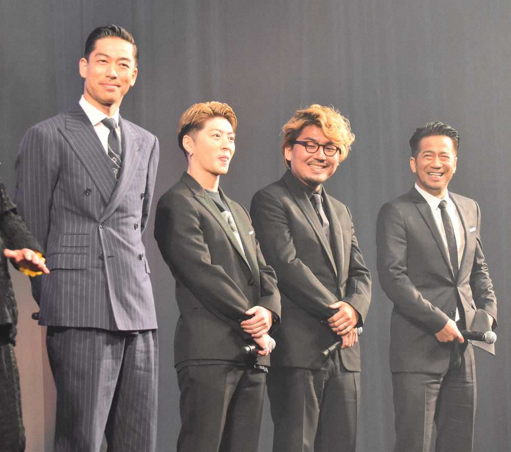 「ショートショートフィルムフェスティバル＆アジア」に登壇した（左から）AKIRA、佐野玲於、洞内広樹監督、HIRO