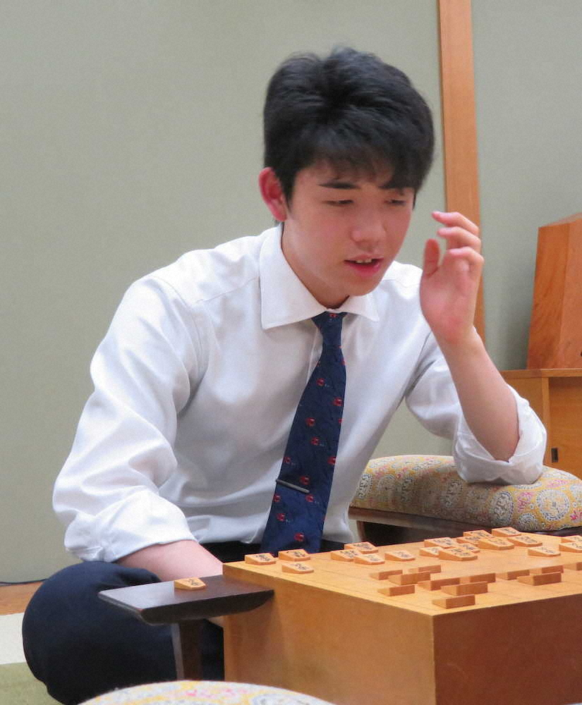 【画像・写真】藤井七段　B級2組昇級へ好発進、順位戦C級1組初戦
