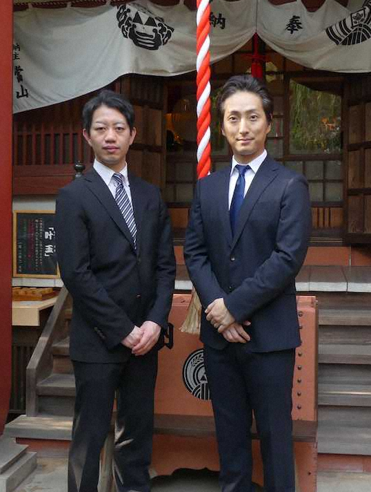 【画像・写真】「九月花形歌舞伎」の成功祈願に出席した中村壱太郎（左）と中村七之助