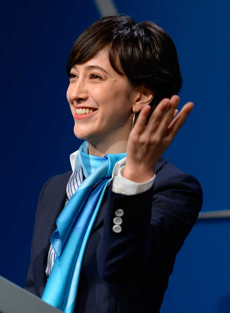 2020年夏季五輪の開催地を決める国際オリンピック委員会（IOC）総会の最終プレゼンテーションで日本人の親切心とおもてなしの精神を紹介する滝川クリステル（AP）