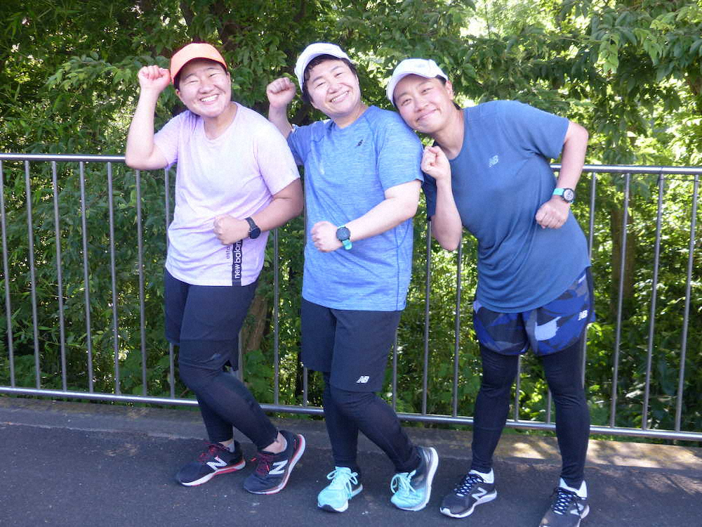 日本テレビ「24時間テレビ」で駅伝形式で行われるチャリティーマラソンのランナーを務める、左から、ガンバレルーヤのよしこ、ハリセンボンの近藤春菜、いとうあさこ