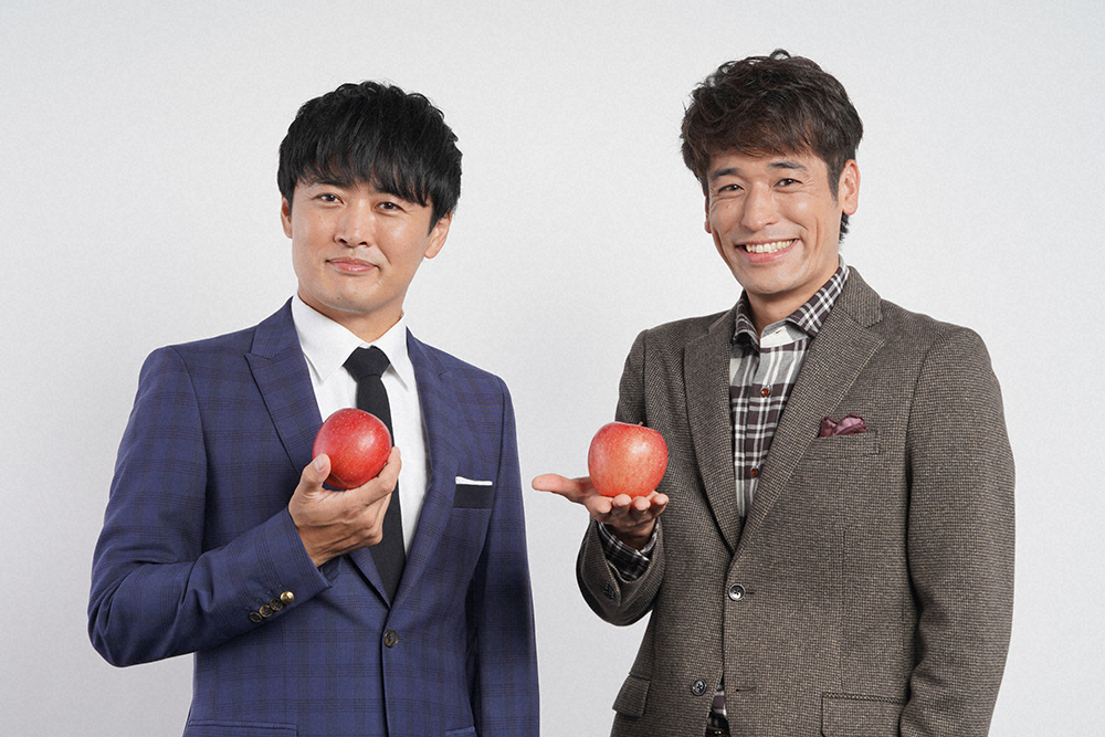 日本テレビの新バラエティー番組「クイズ！あなたは小学5年生より賢いの？」でMCを務める劇団ひとり（左）と佐藤隆太