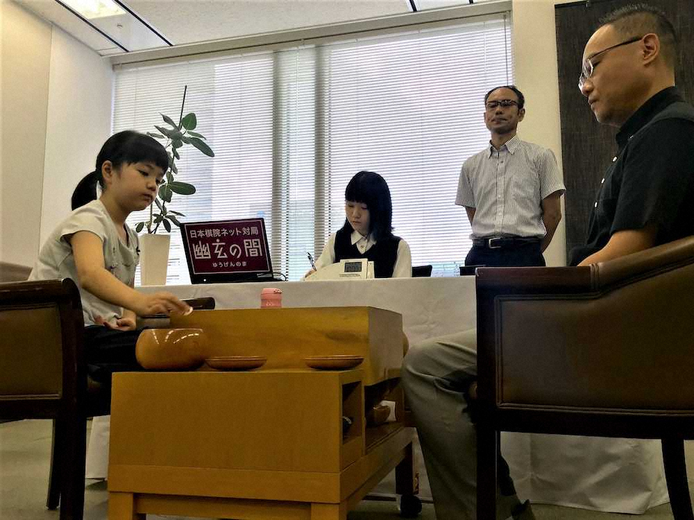 【画像・写真】囲碁最年少の仲邑菫初段が男性棋士に初勝利　公式戦3連勝