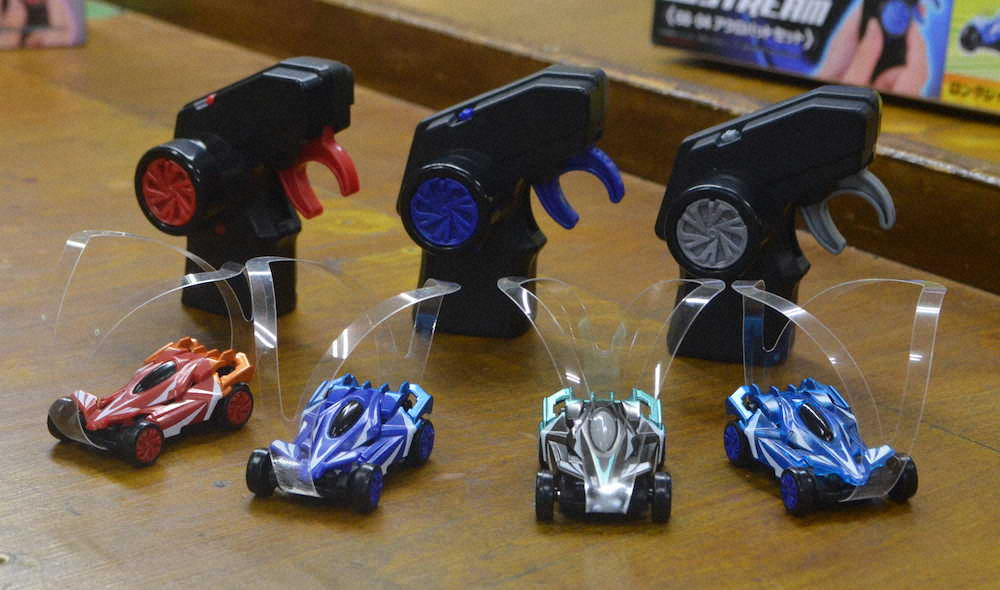 【画像・写真】山本昌さん「世界目指す」ミニRC「ギガストリーム」堪能