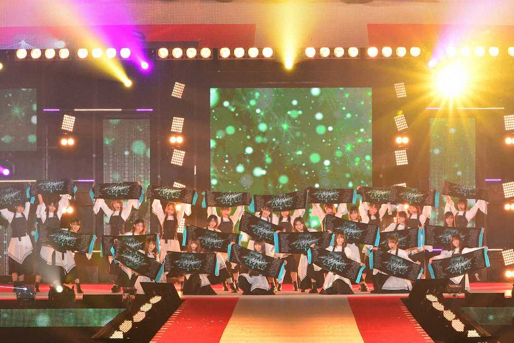 【画像・写真】白石麻衣ら乃木坂15人、豪華ランウエー！欅坂、日向坂も