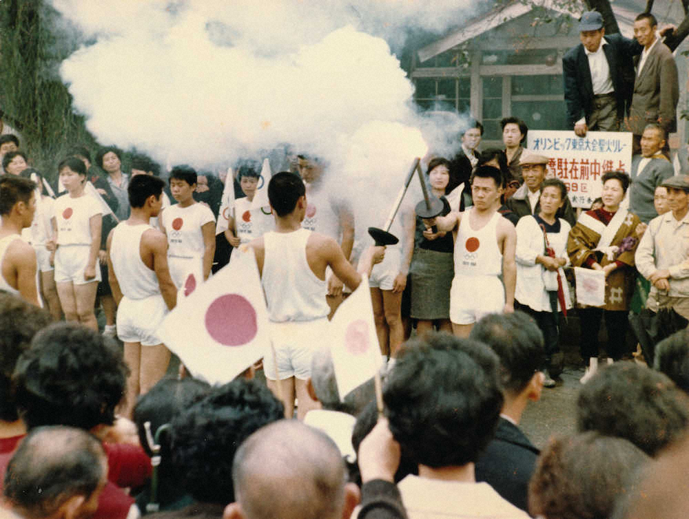 1964年東京五輪で聖火ランナーを務めた三遊亭小遊三