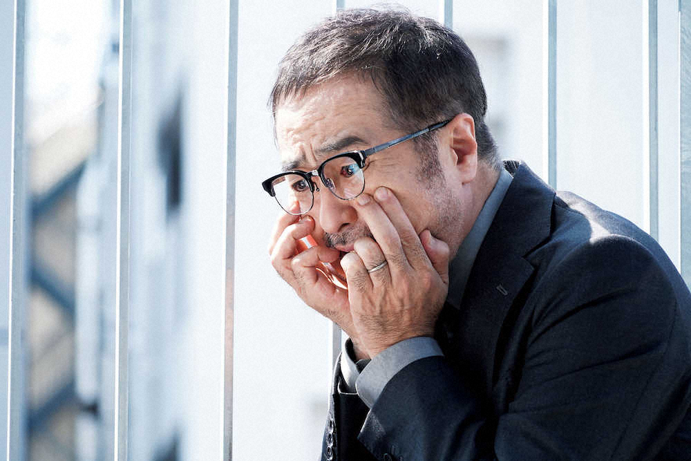 【画像・写真】劇作家、俳優、映画監督…松尾スズキ、眼鏡の奥に秘めた「笑い」への情熱