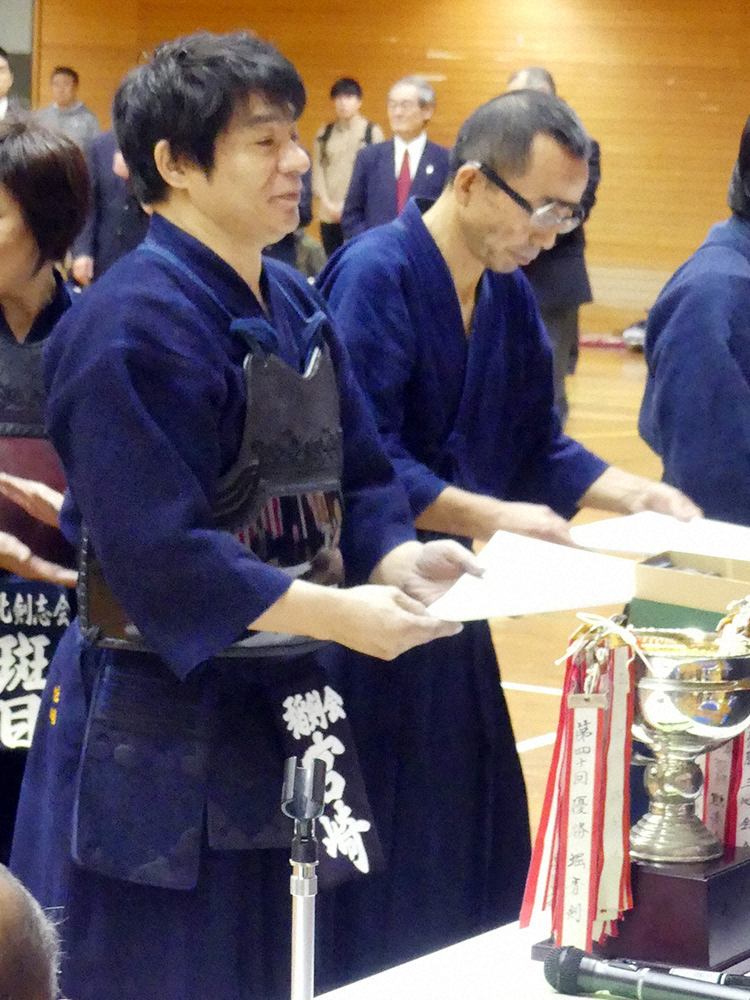 第68回北区剣道大会の一般男子60歳以上の部で優勝を果たしたASKA