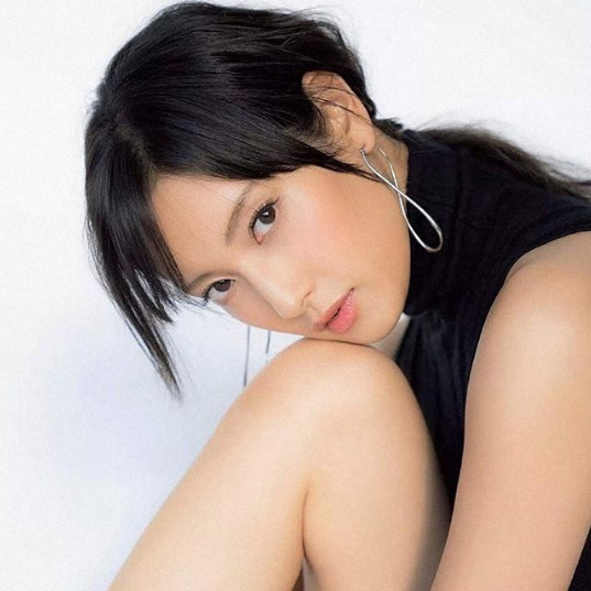 【画像・写真】菜々緒、バースデー報告「私は幸せ者です」　ファンも祝福「31歳とは思えない美しさ」