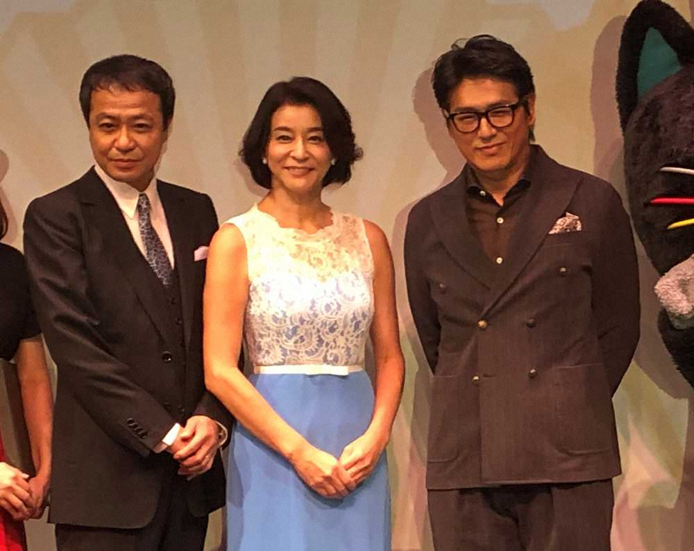 「キネコ国際映画祭」オープニングセレモニーに出席した（左から）中山秀征、高嶋ちさ子、高橋克典