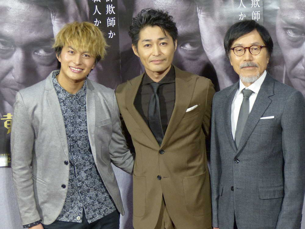 NHKドラマ「黄色い煉瓦」の取材会に出席した（左から）小林豊、安田顕、平田満