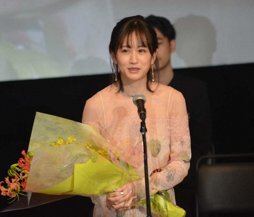 TAMA映画賞授賞式に出席した前田敦子