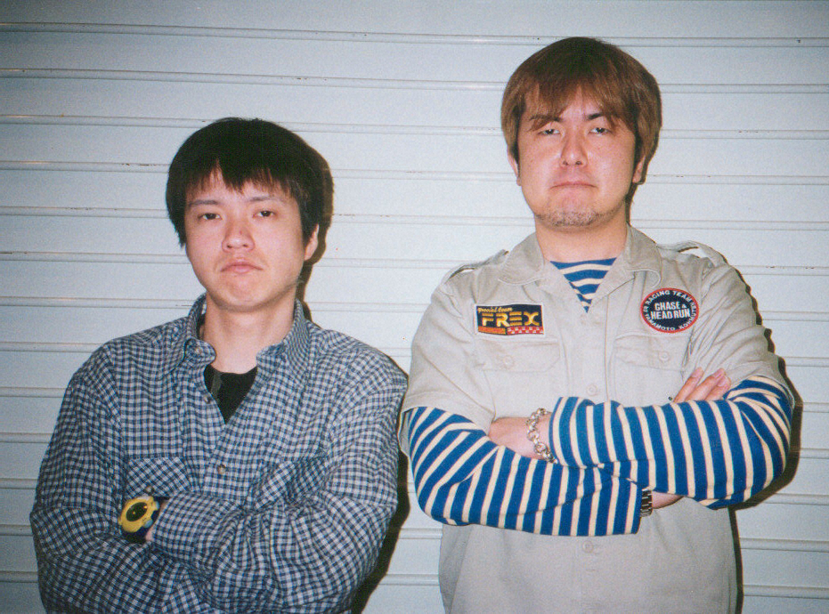 お笑いコンビ「Ｕターン」土田晃之（左）と対馬盛浩（2000年撮影）