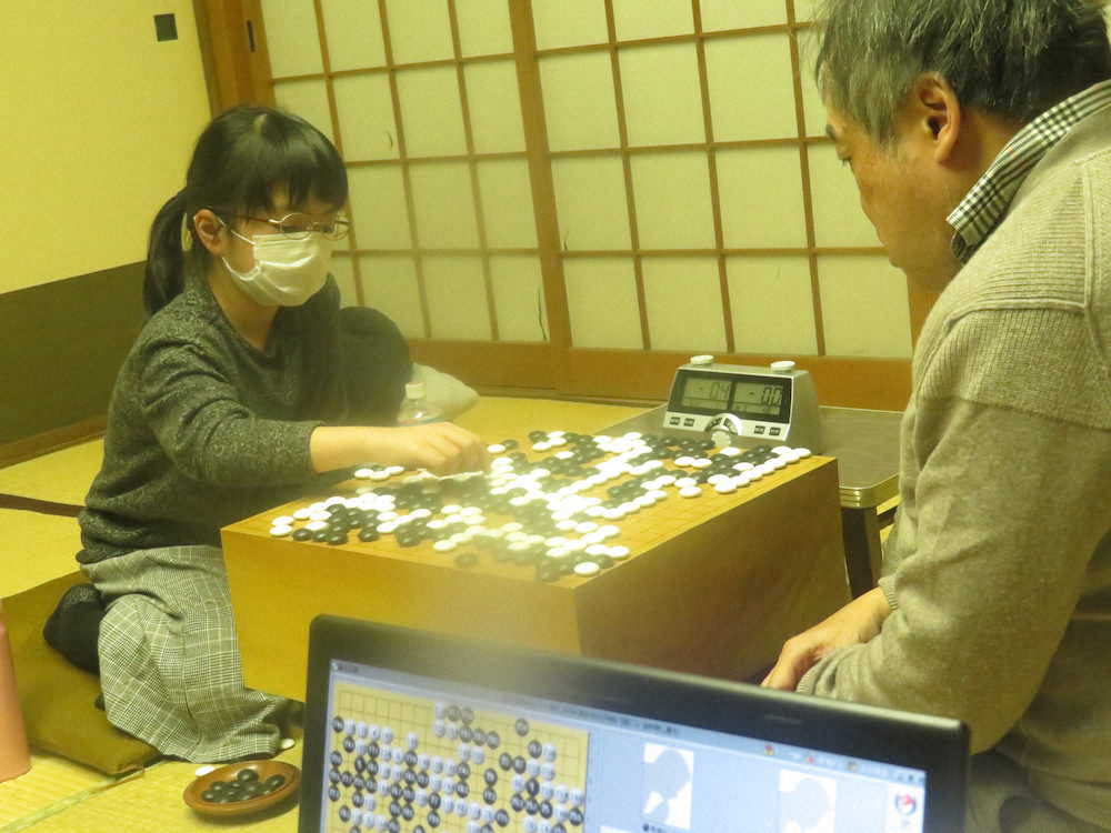 第45期棋聖戦ファーストトーナメント2回戦の対局で馬場滋九段に勝った仲邑菫初段