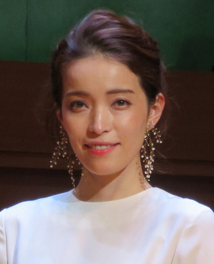 【画像・写真】知念里奈　「こんな母さんでさえ、やればできる！」高卒認定試験合格「未来への選択肢を広げたい」