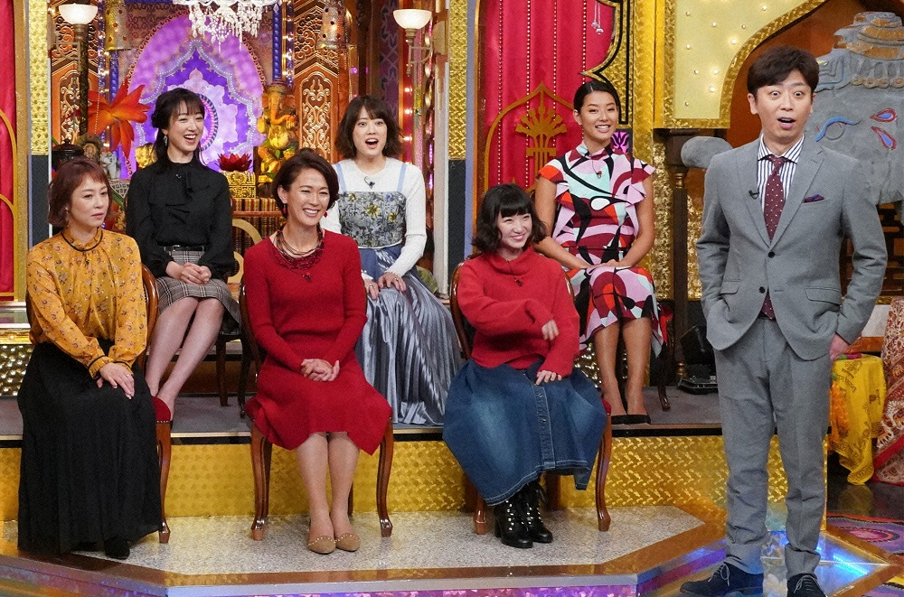 有安杏果（前列左から3人目）（C）日本テレビ