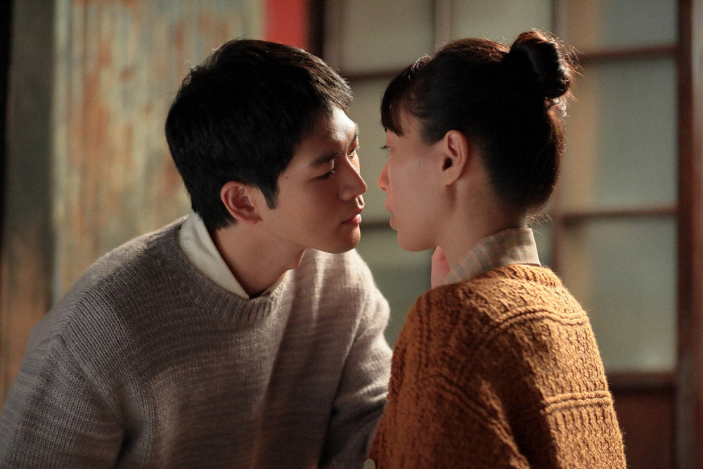 【画像・写真】【明日12月18日のスカーレット】第69話　喜美子は徹夜で珈琲茶碗作り　八郎から初キスを聞かれ…