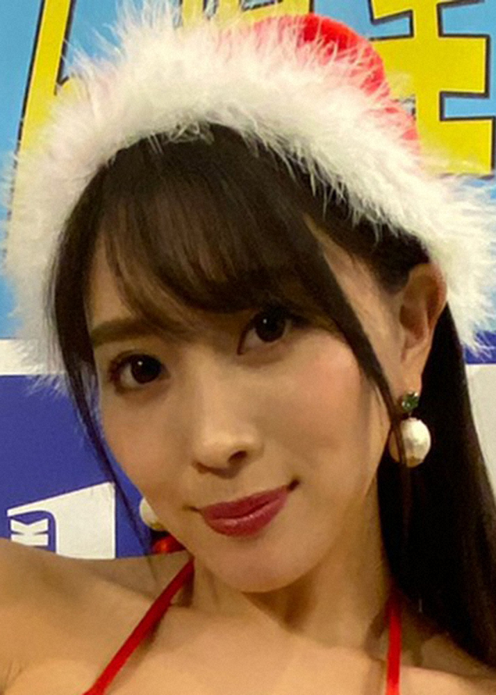 日本一 のグラドル 森咲智美 サンタ姿でカレンダー発売イベント 皆さんに元気を スポニチ Sponichi Annex 芸能