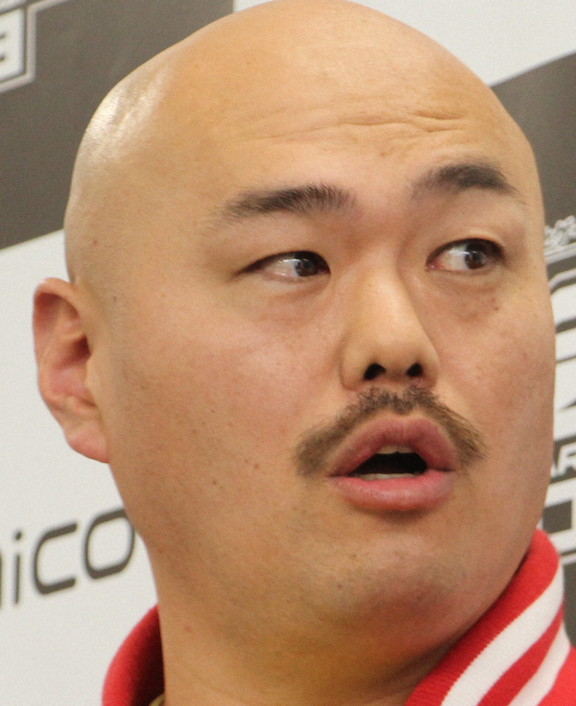 【画像・写真】クロちゃん、プロデューサー解任で葛藤？「豆柴の大群」1000万回再生祝福も「高評価」ボタンは押さず