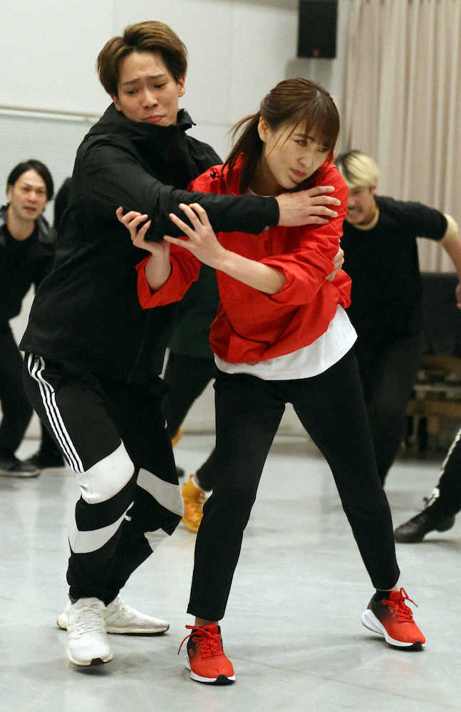欅坂 菅井友香 主演舞台で堂々アクション 欅ならではの力強いダンスが生きている スポニチ Sponichi Annex 芸能