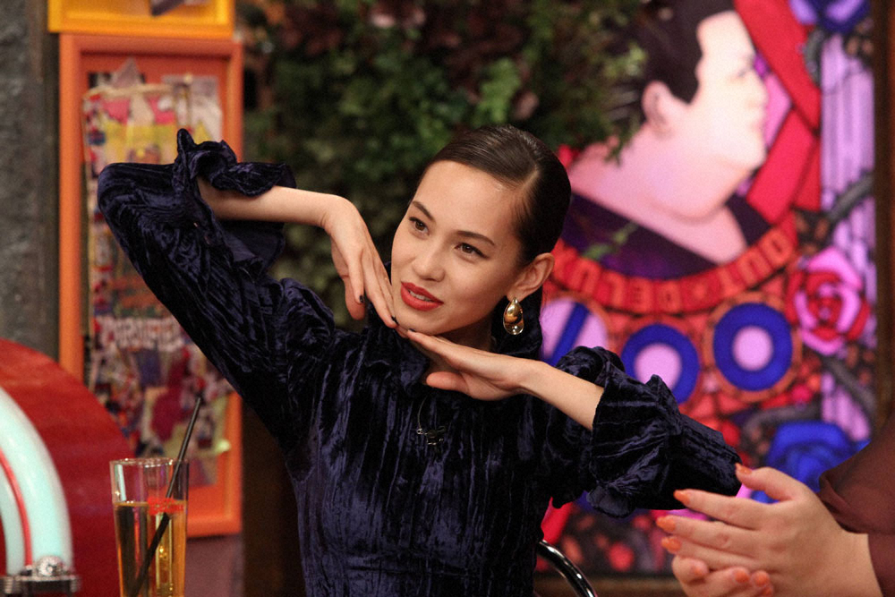 【画像・写真】水原希子「アウト×デラックス」初登場！高級車1台分を自腹…水原の仰天行動は？