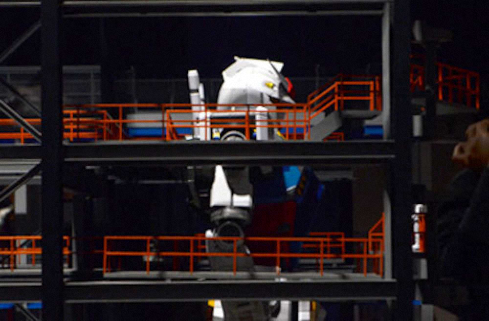 【画像・写真】「GUNDAM　FACTORY　YOKOHAMA」で見られる実物大ガンダムと「ガンダムドック」のイメージ模型