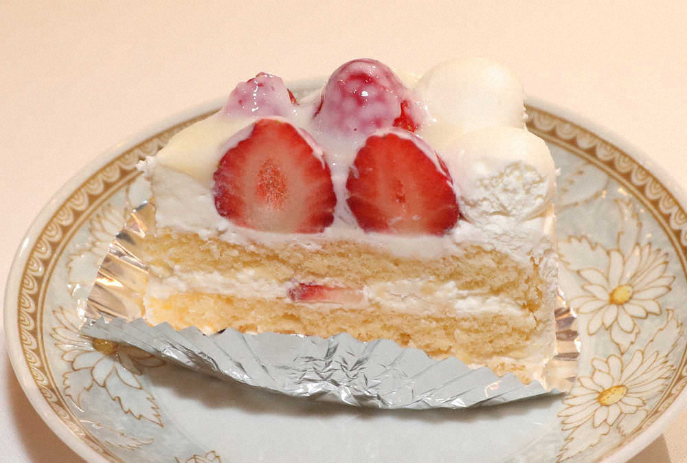渡辺王将、広瀬八段とも午後のデザートはケーキ「イチゴミルク」