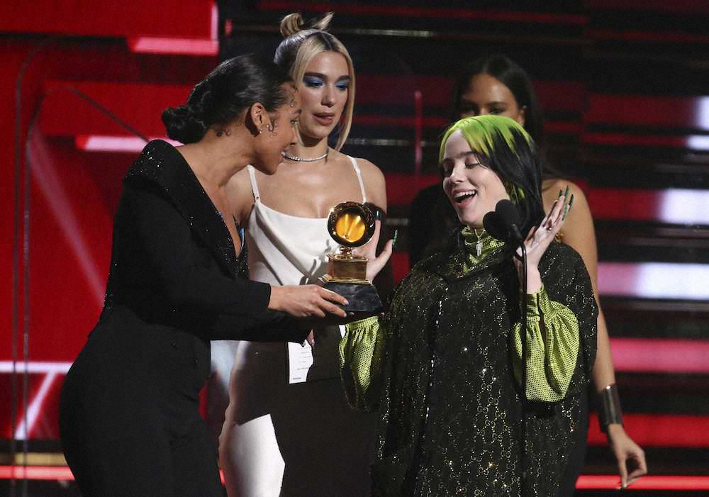 【画像・写真】“ポスト・ガガ”18歳ビリー・アイリッシュ、グラミー賞5冠達成