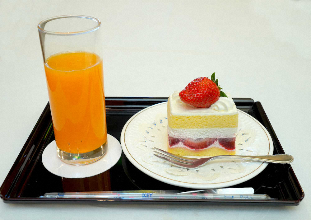 渡辺王将の午前のデザート とちおとめショートケーキとオレンジジュース スポニチ Sponichi Annex 芸能