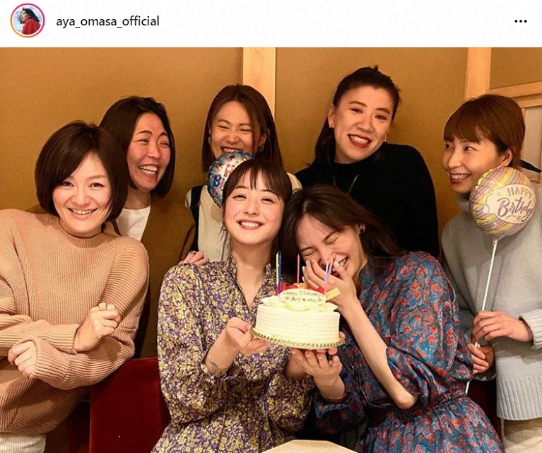 【画像・写真】大政絢＆佐々木希　美しすぎる合同誕生日会「のんちゃんが32歳なんて信じられない！」