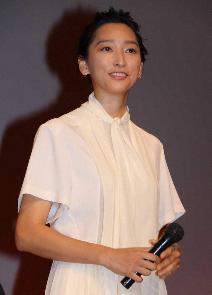 【画像・写真】杏　イベントに登場、笑顔も左手薬指に指輪なし　夫・東出昌大の不倫、別居報道後初の公の場